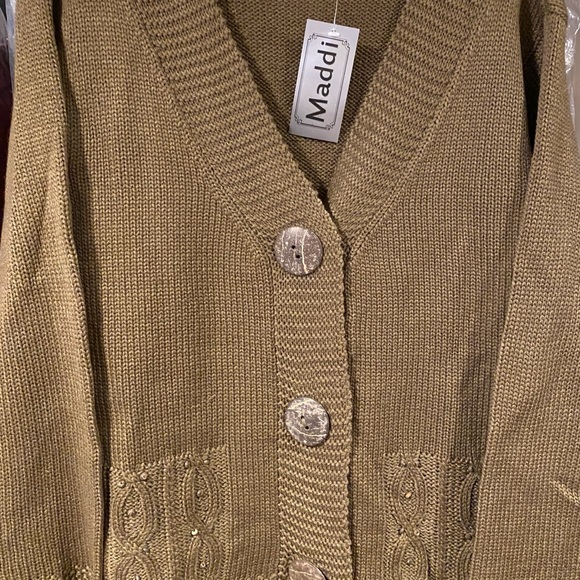 Beautiful sweater size XL MADDI - Picture 2 of 3